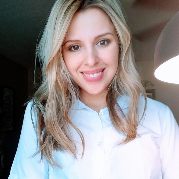 Meet your Posher, Sara - Picture 1 of 1